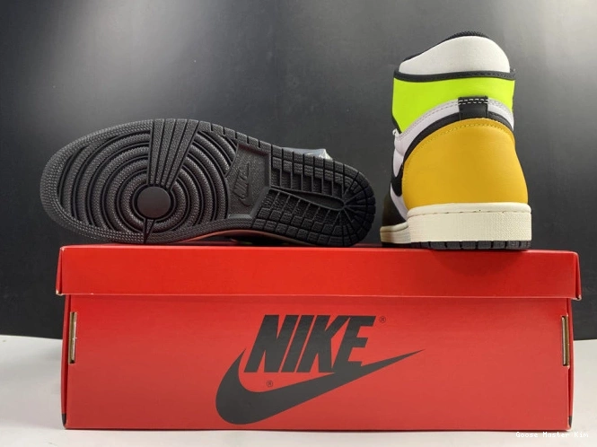 1 GOLD' JORDAN RETRO OG HIGH 'VOLT 555088-118 AIR 0708